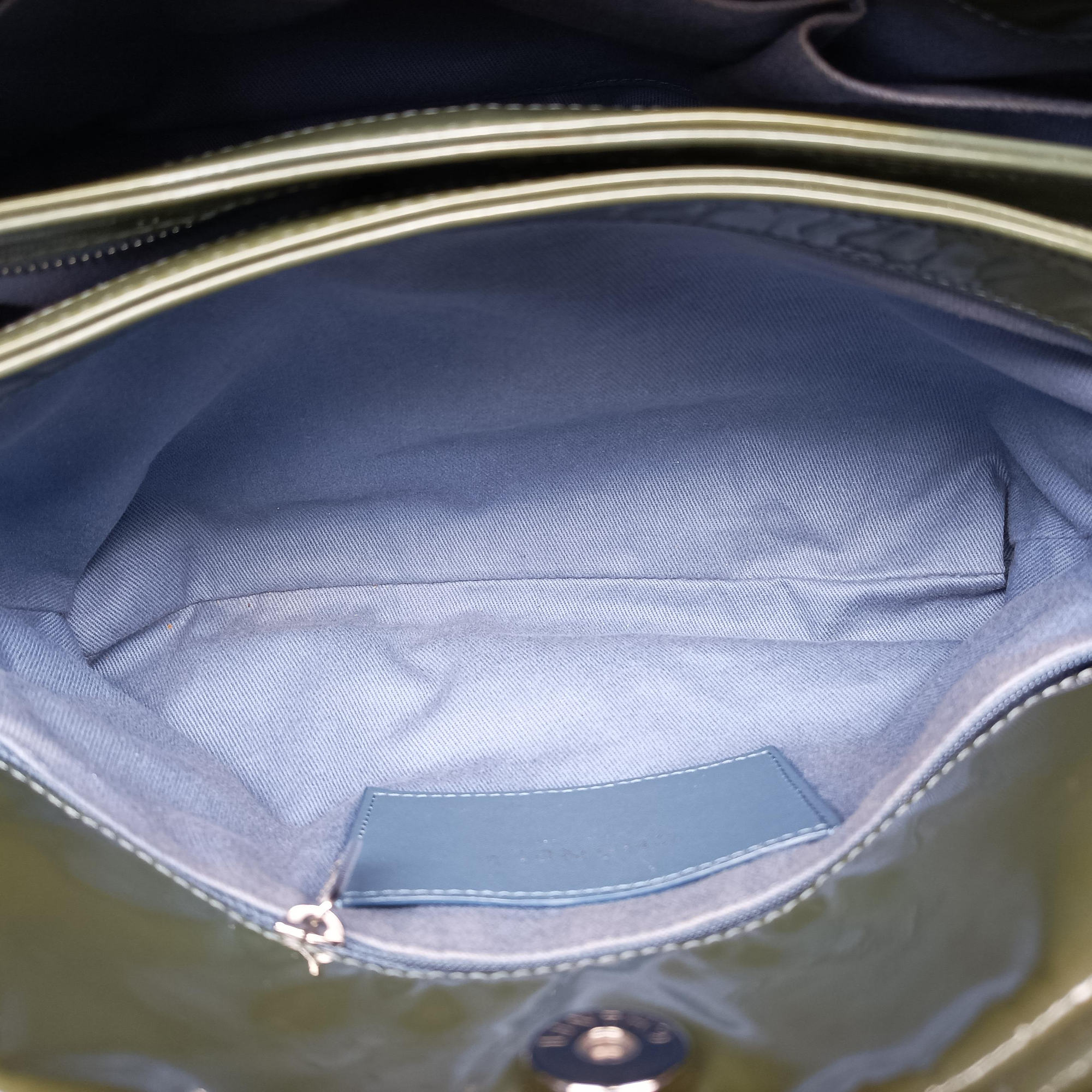 Secondhand Chanel Mademoiselle Bowling Green Patent A50558 shoulderbag | stylenewstar