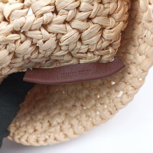 Pre-owned Fendi Croissant Crochet Beige straw 8BR790 shoulderbag | stylenewstar
