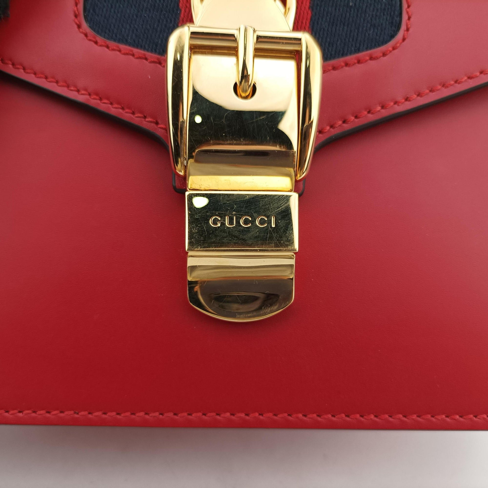 Secondhand Gucci Sylvie Red Leather 470270 shoulderbag | stylenewstar