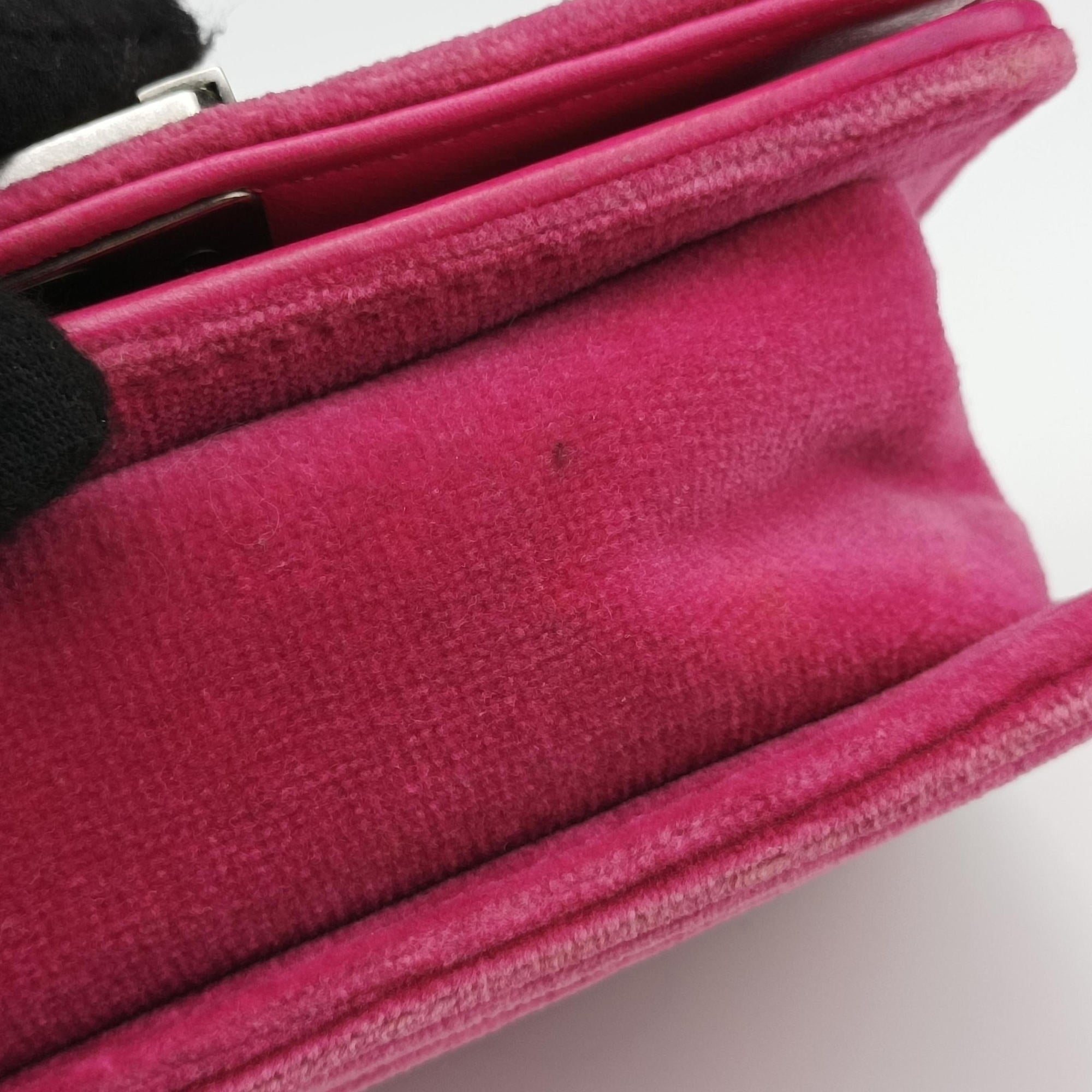 Pre-owned Chanel BOY CHANEL Pink velour A67364 shoulderbag | stylenewstar
