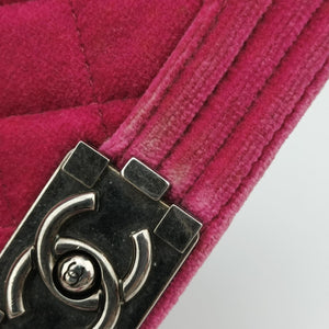 Pre-owned Chanel BOY CHANEL Pink velour A67364 shoulderbag | stylenewstar