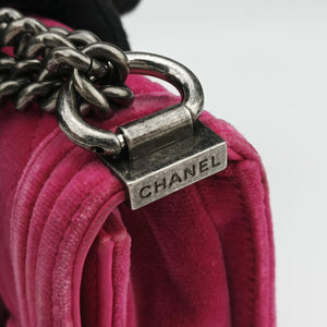 Pre-owned Chanel BOY CHANEL Pink velour A67364 shoulderbag | stylenewstar