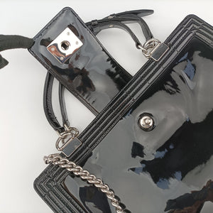Secondhand Chanel Jetsetter Boy Shopping Tote Black Enamel A67019 shoulderbag | stylenewstar