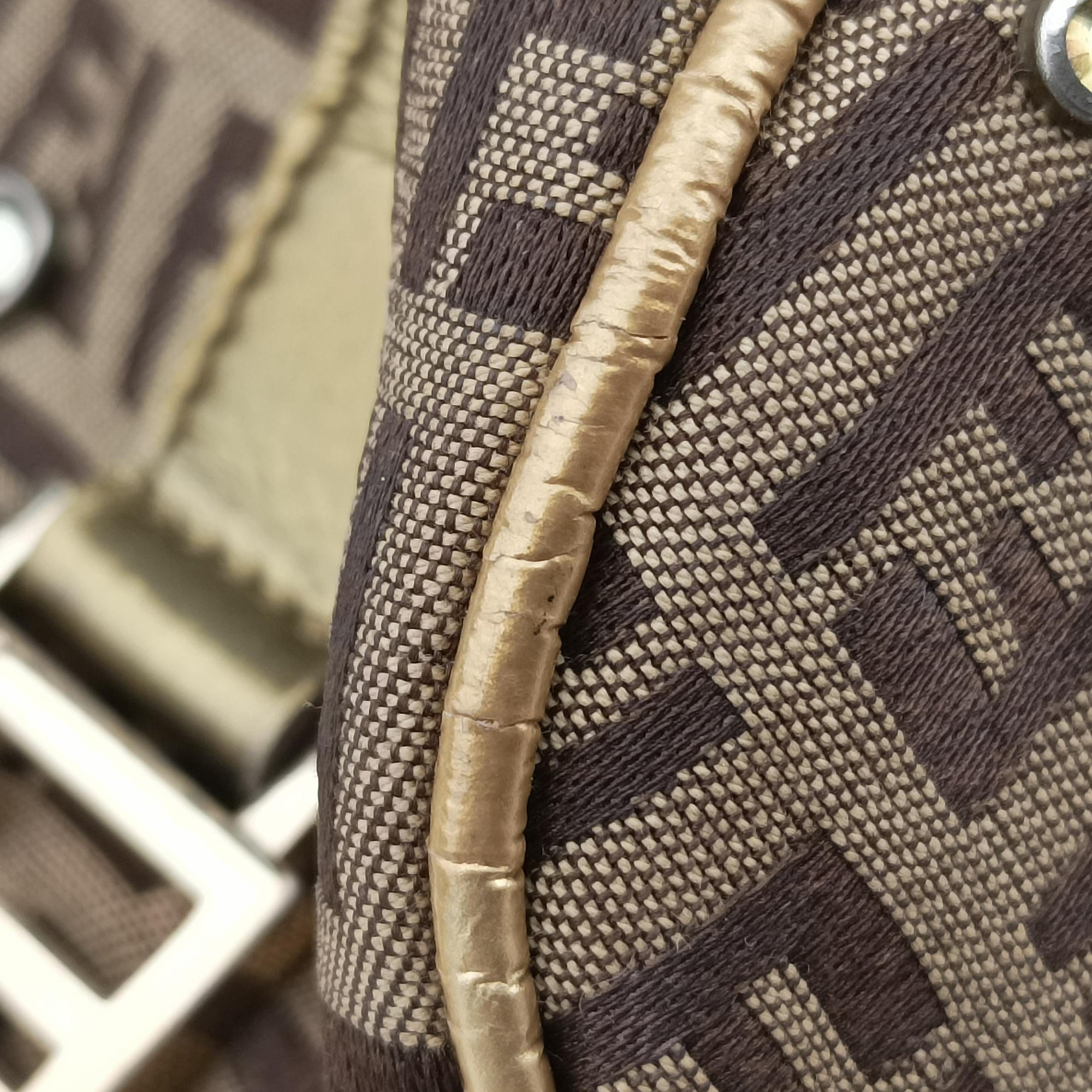 Pre-owned Fendi Zucchino Glitter Logo Multicolour canvas 8BL068 handbag | stylenewstar