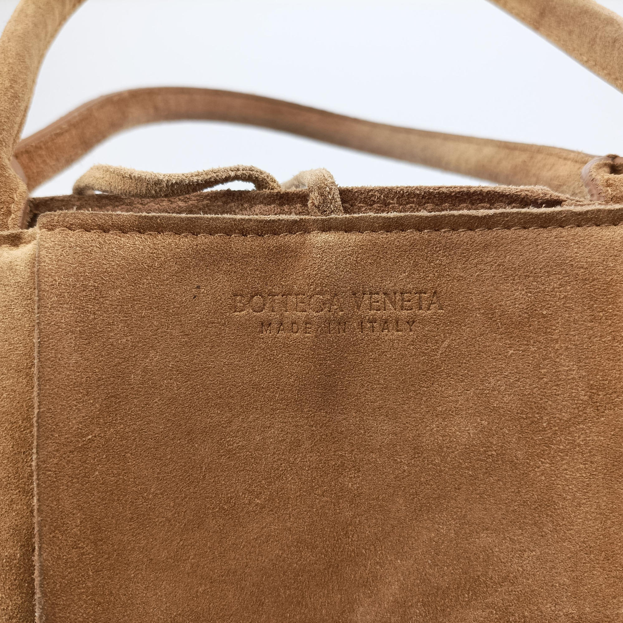 Vintage Bottega Veneta THE ARCO Tote middle Brown Suede  handbag | stylenewstar