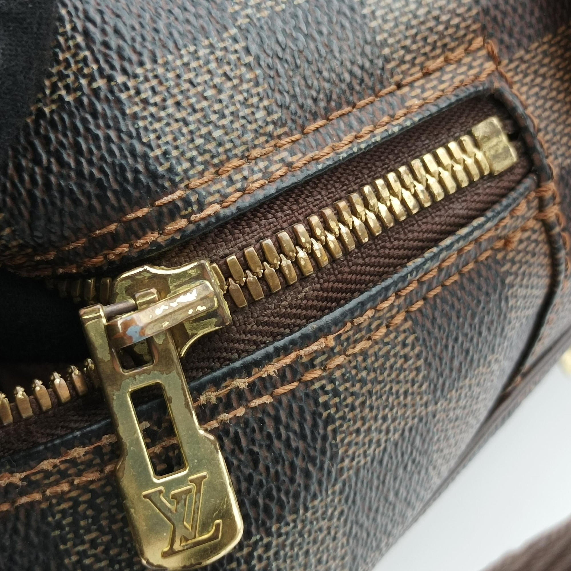 Secondhand Louis Vuitton OLAV MM EBENE Damier Canvas N41441 shoulderbag | stylenewstar