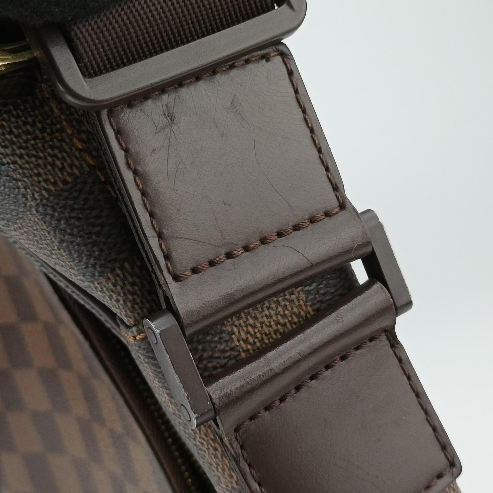 Secondhand Louis Vuitton OLAV MM EBENE Damier Canvas N41441 shoulderbag | stylenewstar