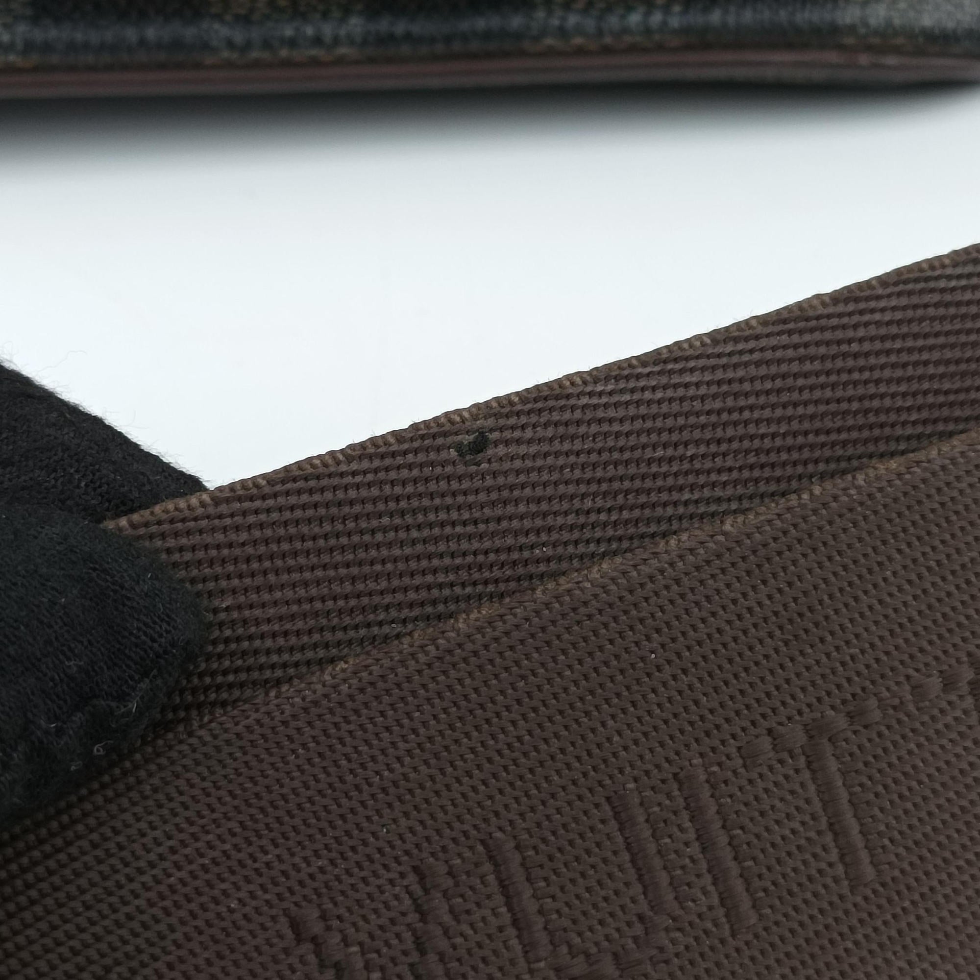 Secondhand Louis Vuitton OLAV MM EBENE Damier Canvas N41441 shoulderbag | stylenewstar