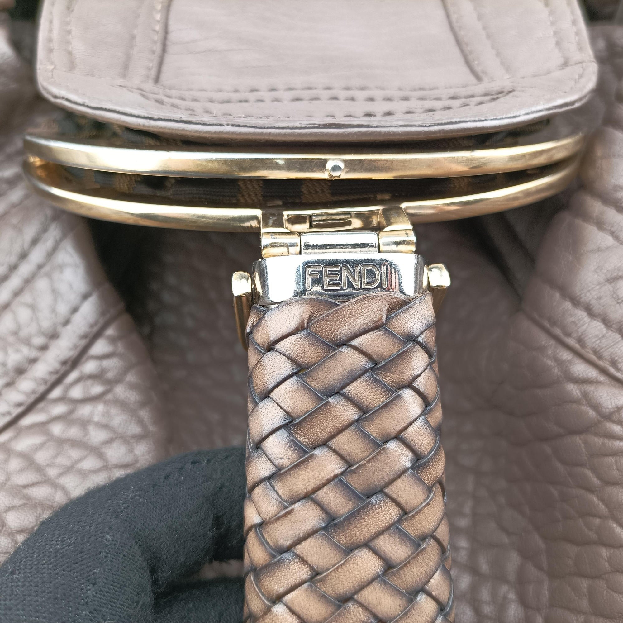 Pre-owned Fendi Spy Bag Brown leather 8BR589 handbag | stylenewstar
