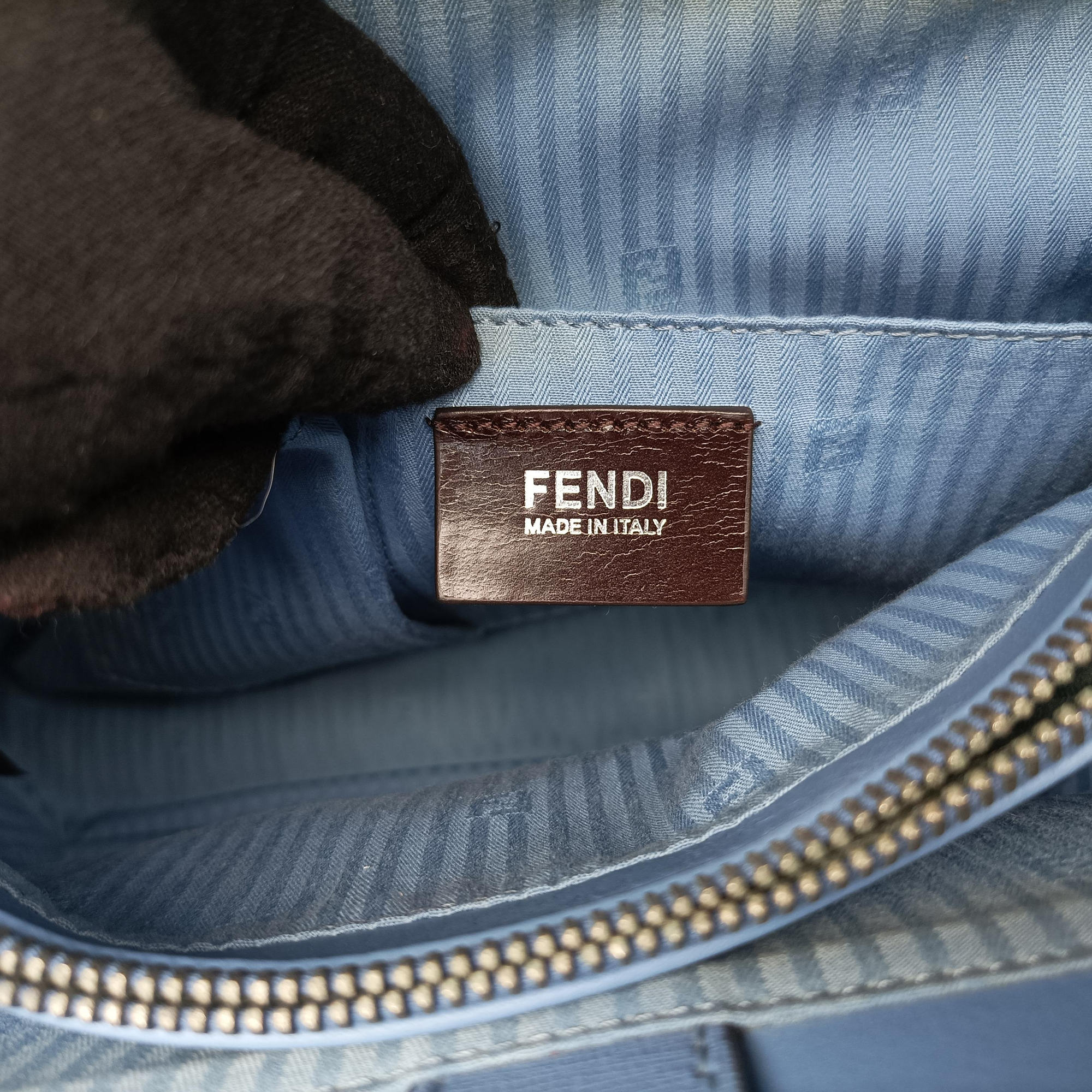 Pre-owned Fendi 2 JOURS Blue Leather 8BH250 shoulderbag | stylenewstar