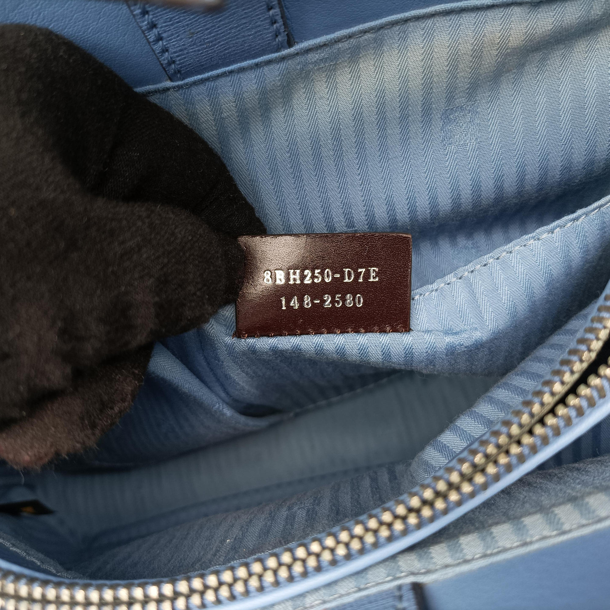 Pre-owned Fendi 2 JOURS Blue Leather 8BH250 shoulderbag | stylenewstar
