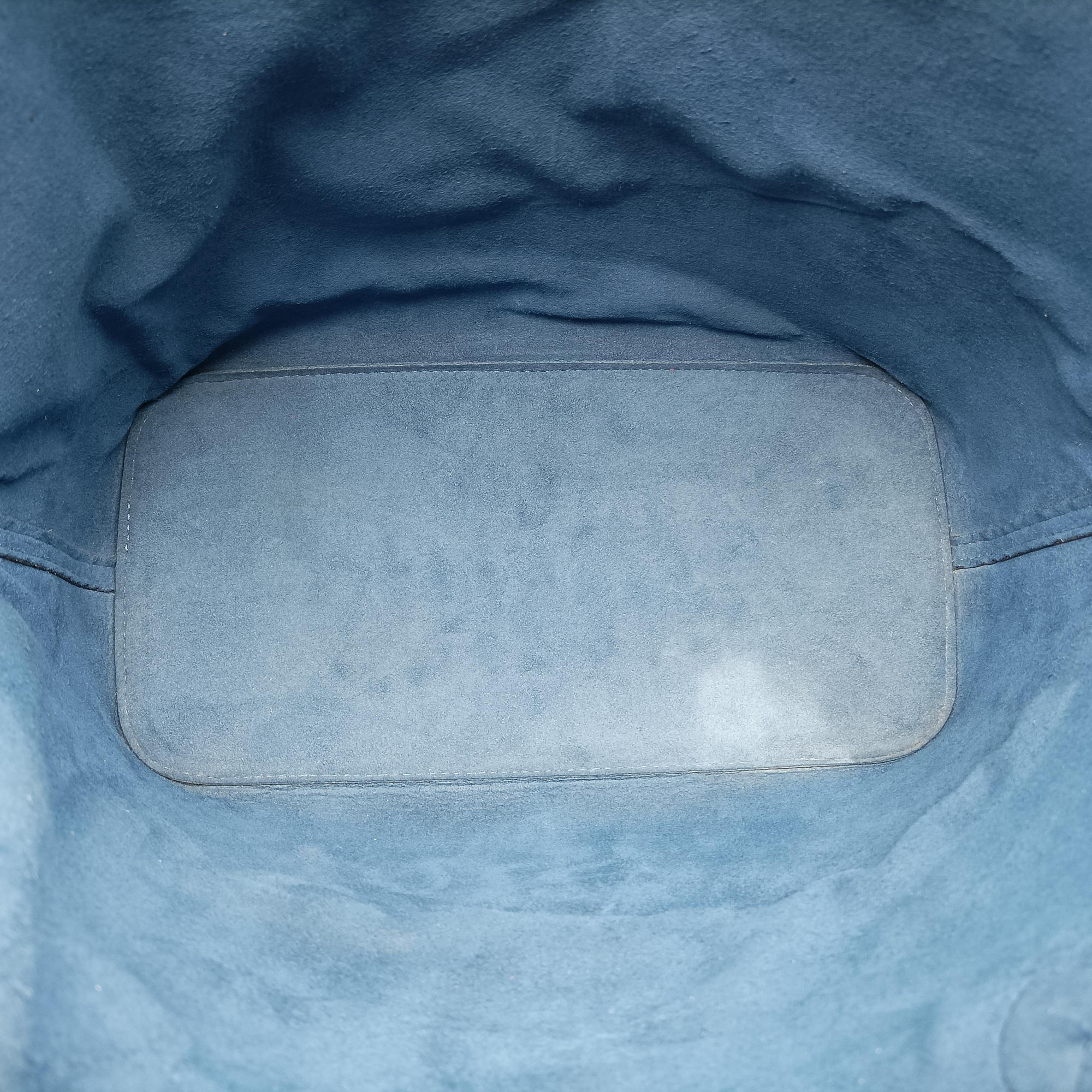 Secondhand Louis Vuitton Neverfull MM Cyan Epi M40930 shoulderbag | stylenewstar