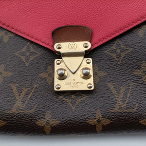 Vintage Louis Vuitton PALLAS Chain Brown×Poppy Petal Monogram Canvas×calf leather M41741 shoulderbag | stylenewstar