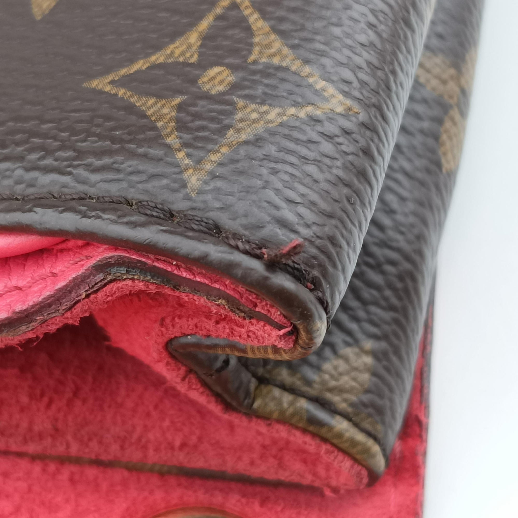 Vintage Louis Vuitton PALLAS Chain Brown×Poppy Petal Monogram Canvas×calf leather M41741 shoulderbag | stylenewstar