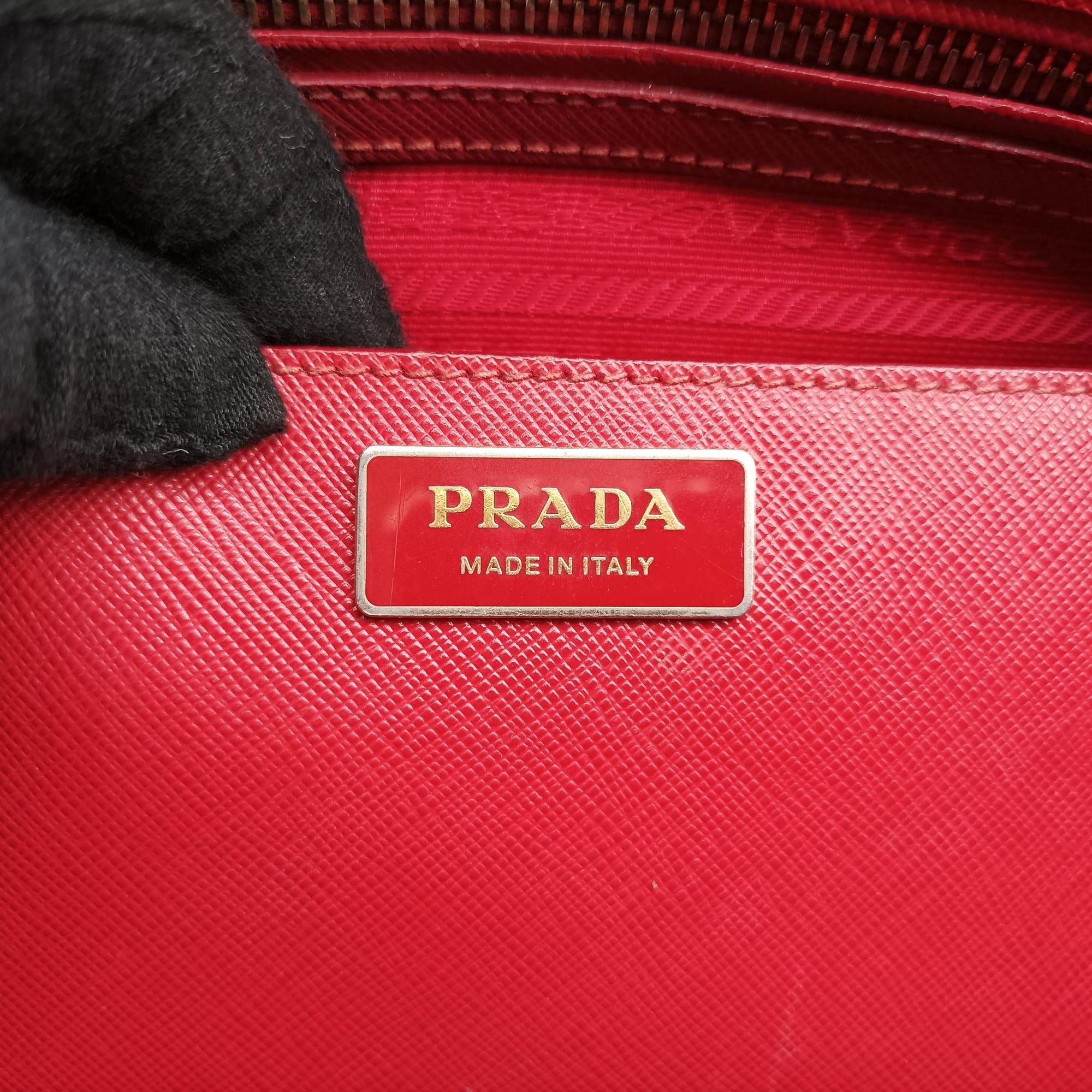 Pre-owned Prada Galleria Red SAFFIANO Leather BN1874 shoulderbag | stylenewstar
