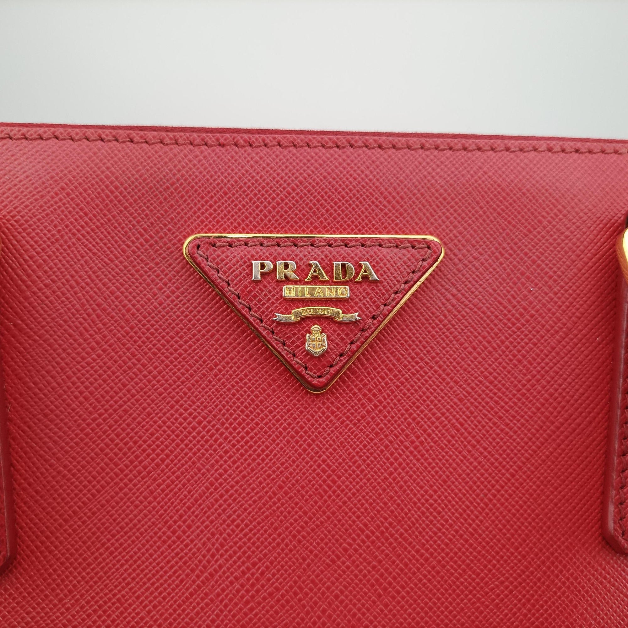 Pre-owned Prada Galleria Red SAFFIANO Leather BN1874 shoulderbag | stylenewstar