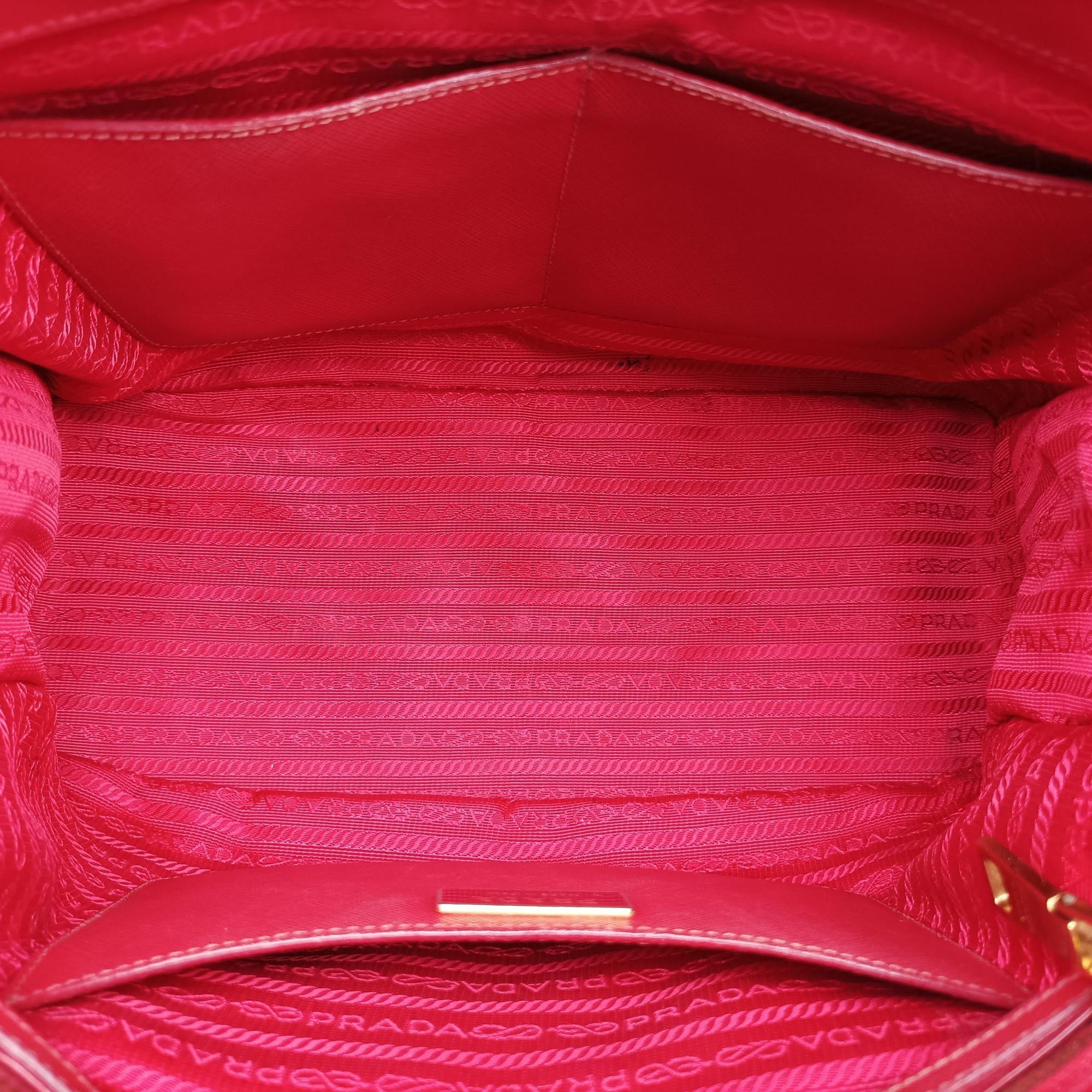 Pre-owned Prada Galleria Red SAFFIANO Leather BN1874 shoulderbag | stylenewstar