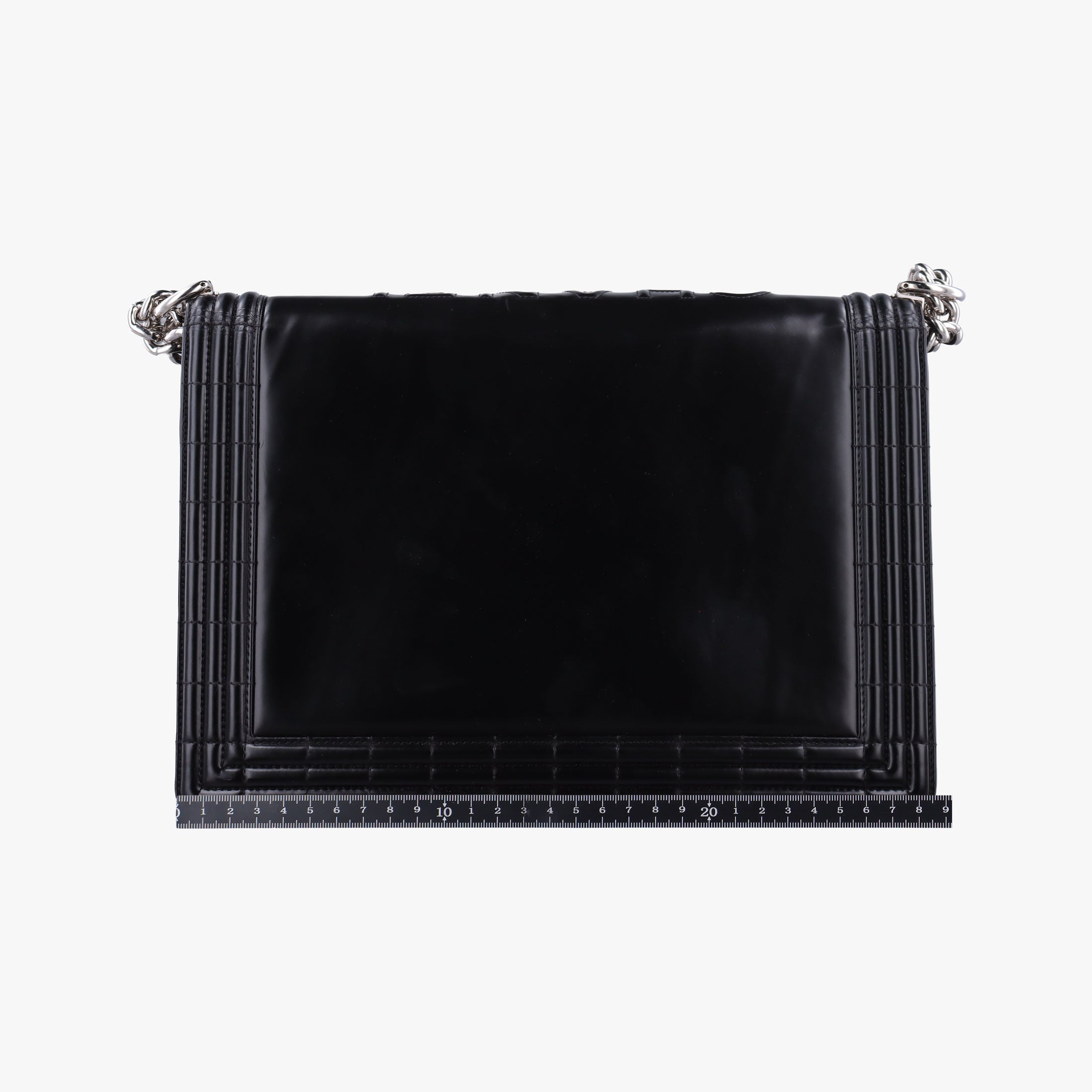 Pre-owned Chanel BOY CHANEL Black Enamel Leather A67021 shoulderbag | stylenewstar