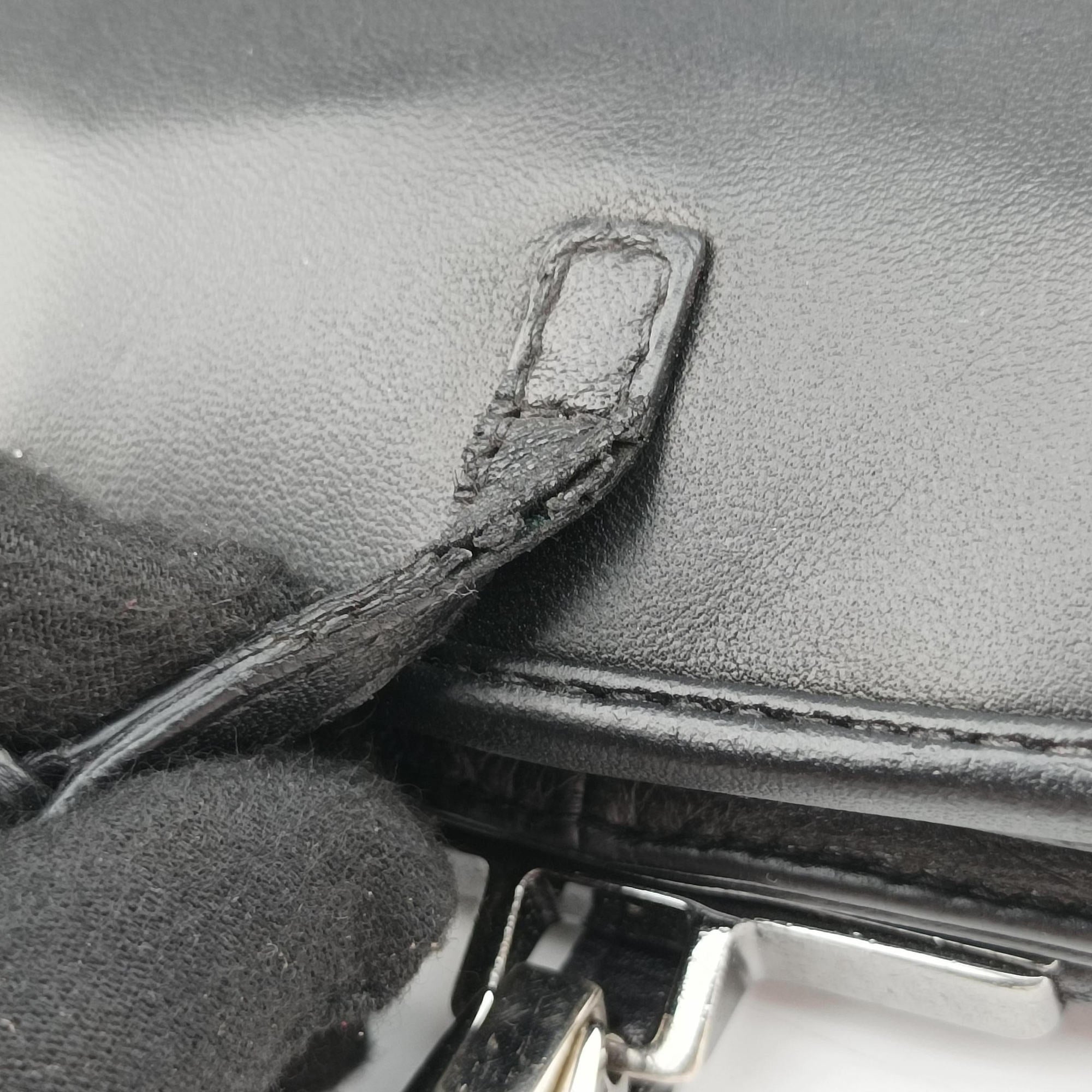 Pre-owned Christian Dior Admit It Corset Hobo Black Leather  handbag | stylenewstar