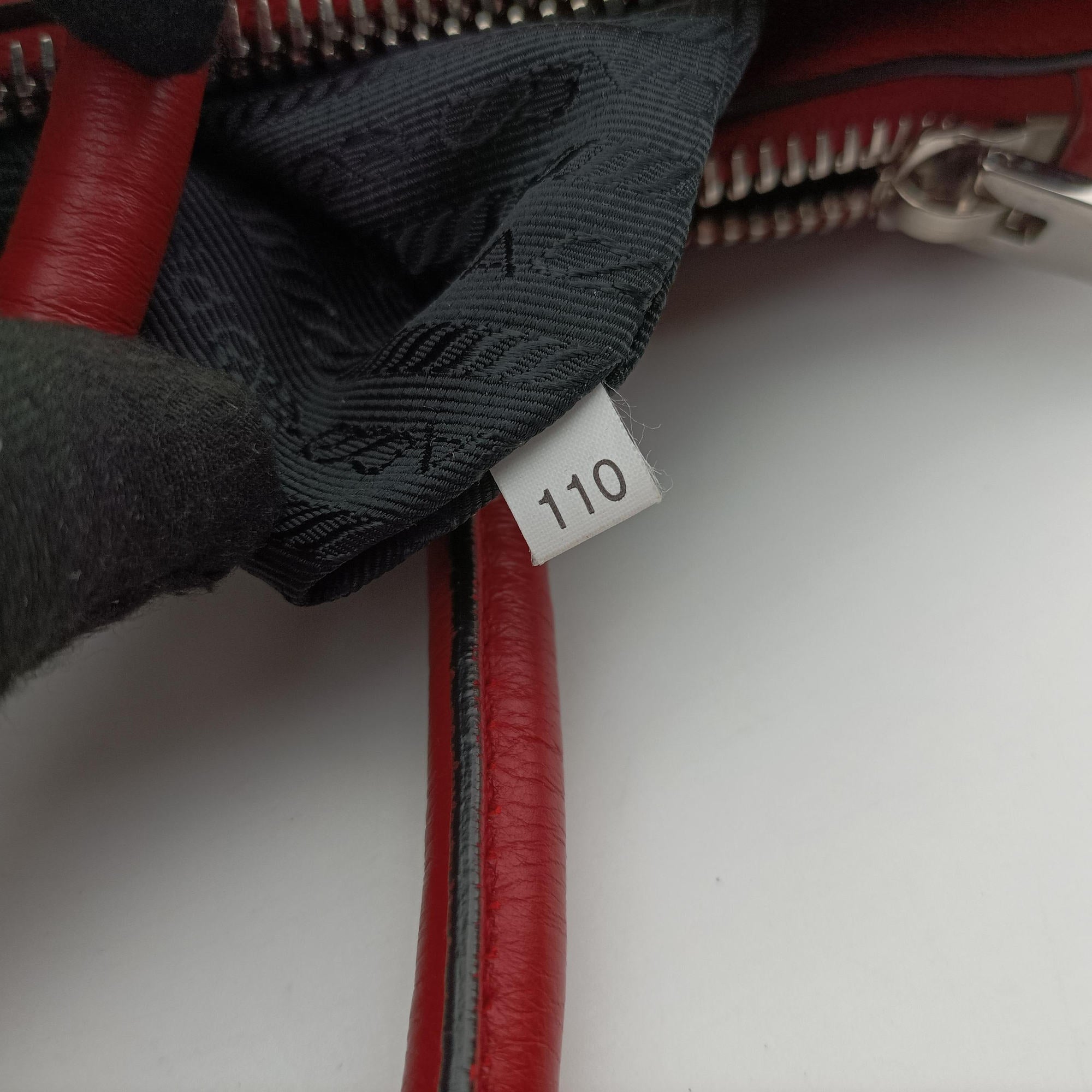 Secondhand Prada Twin Pocket Winged Tote Red Leather BN2619 shoulderbag | stylenewstar