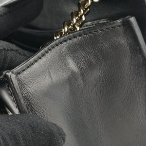 Pre-owned Gucci Emily Black Leather 295402 shoulderbag | stylenewstar