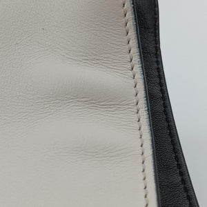 Pre-owned Yves Saint Laurent SAC DE JOUR White×black Leather 324823 shoulderbag | stylenewstar