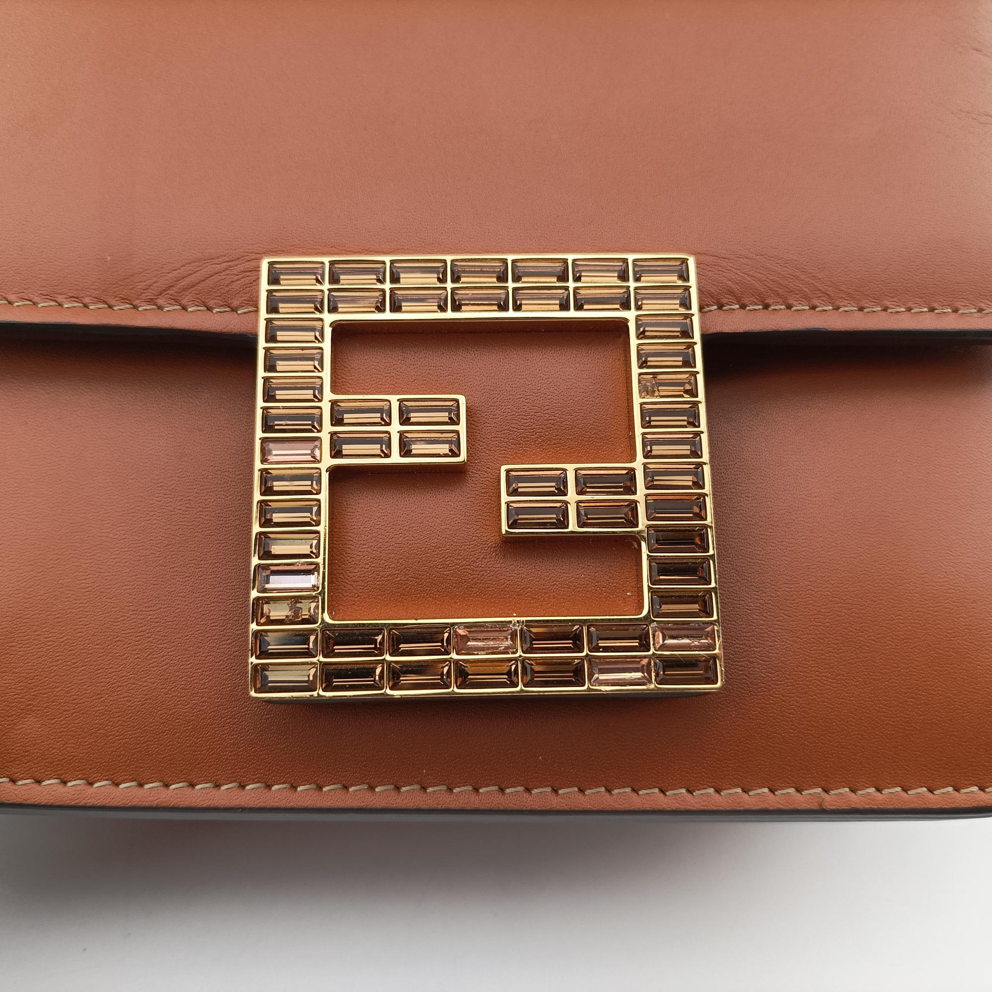 Pre-owned Fendi Fab Brown Leather 8BT317 shoulderbag | stylenewstar