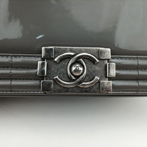 Pre-owned Chanel BOY CHANEL gray Leather A67017 shoulderbag | stylenewstar
