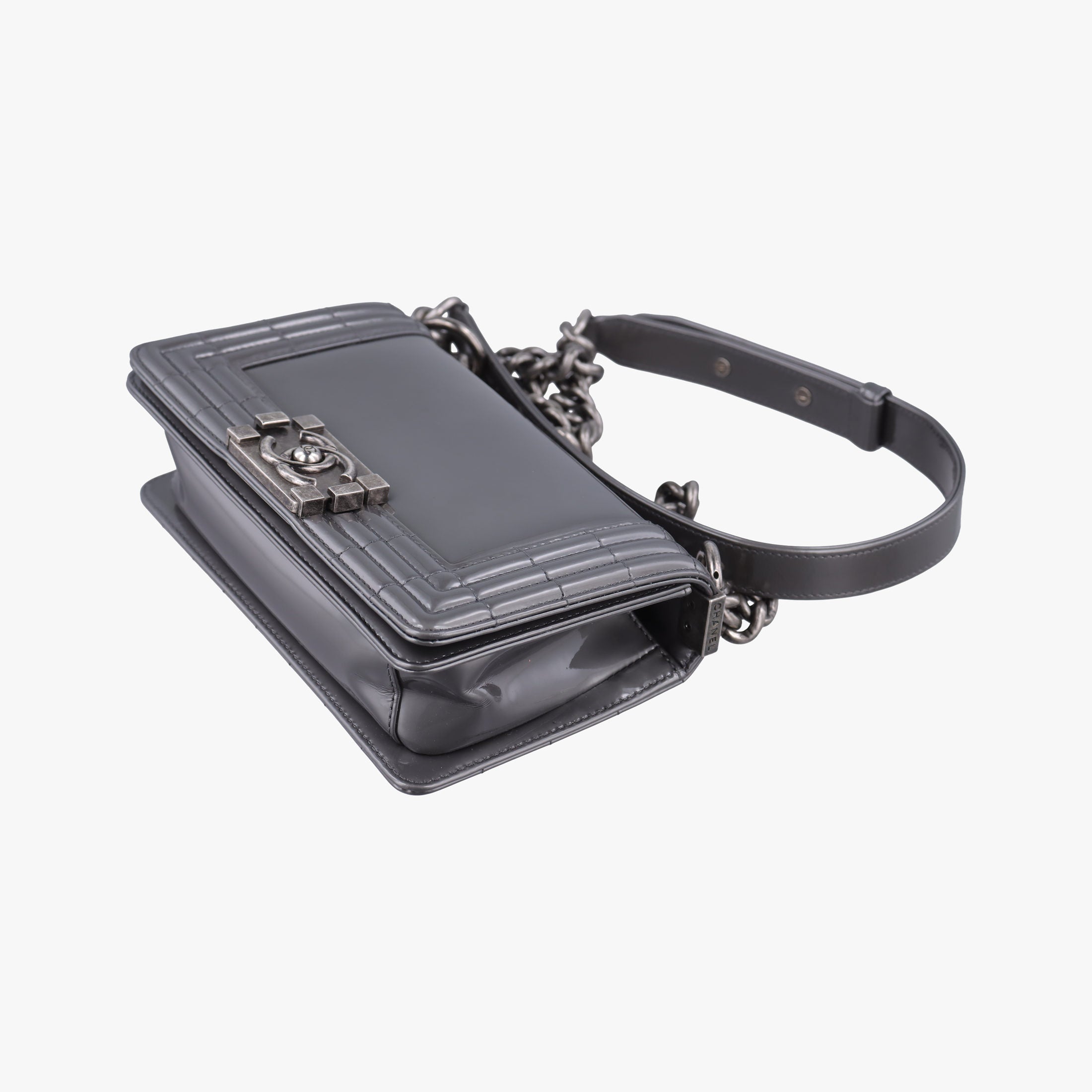 Pre-owned Chanel BOY CHANEL gray Leather A67017 shoulderbag | stylenewstar