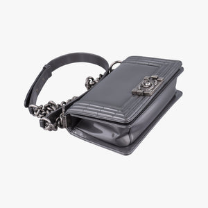 Pre-owned Chanel BOY CHANEL gray Leather A67017 shoulderbag | stylenewstar