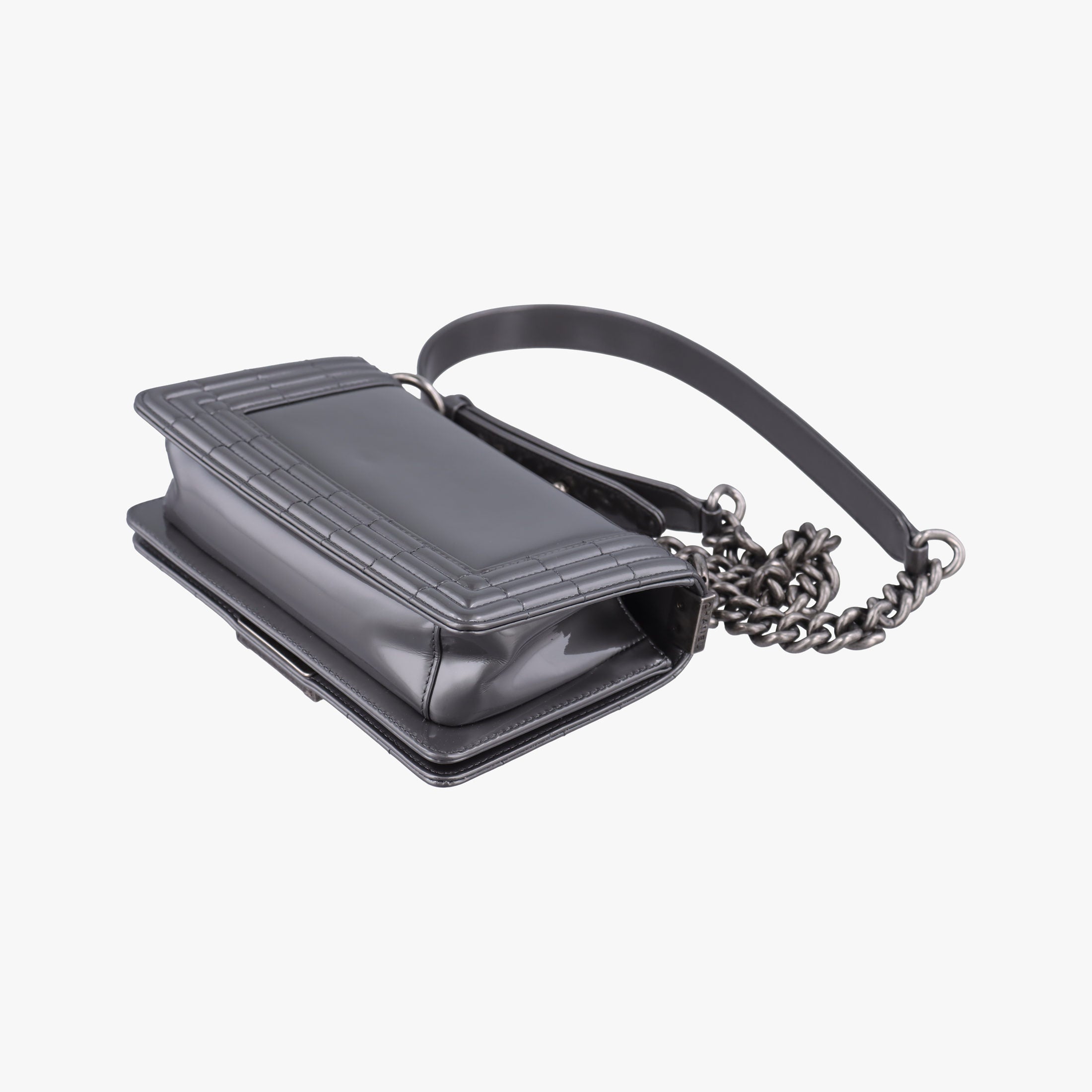 Pre-owned Chanel BOY CHANEL gray Leather A67017 shoulderbag | stylenewstar