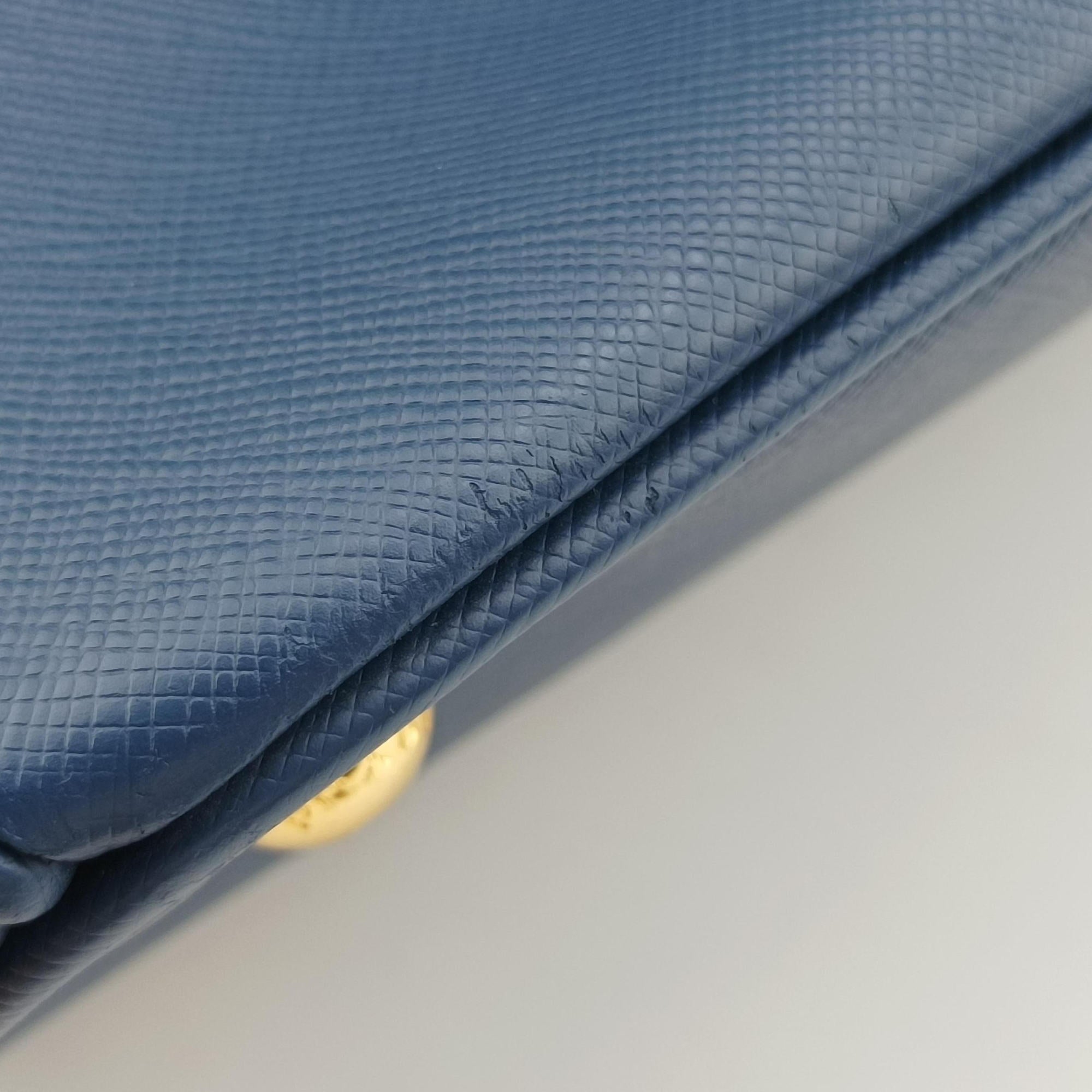 Vintage Prada Galleria Blue SAFFIANO Leather BN2274 handbag | stylenewstar
