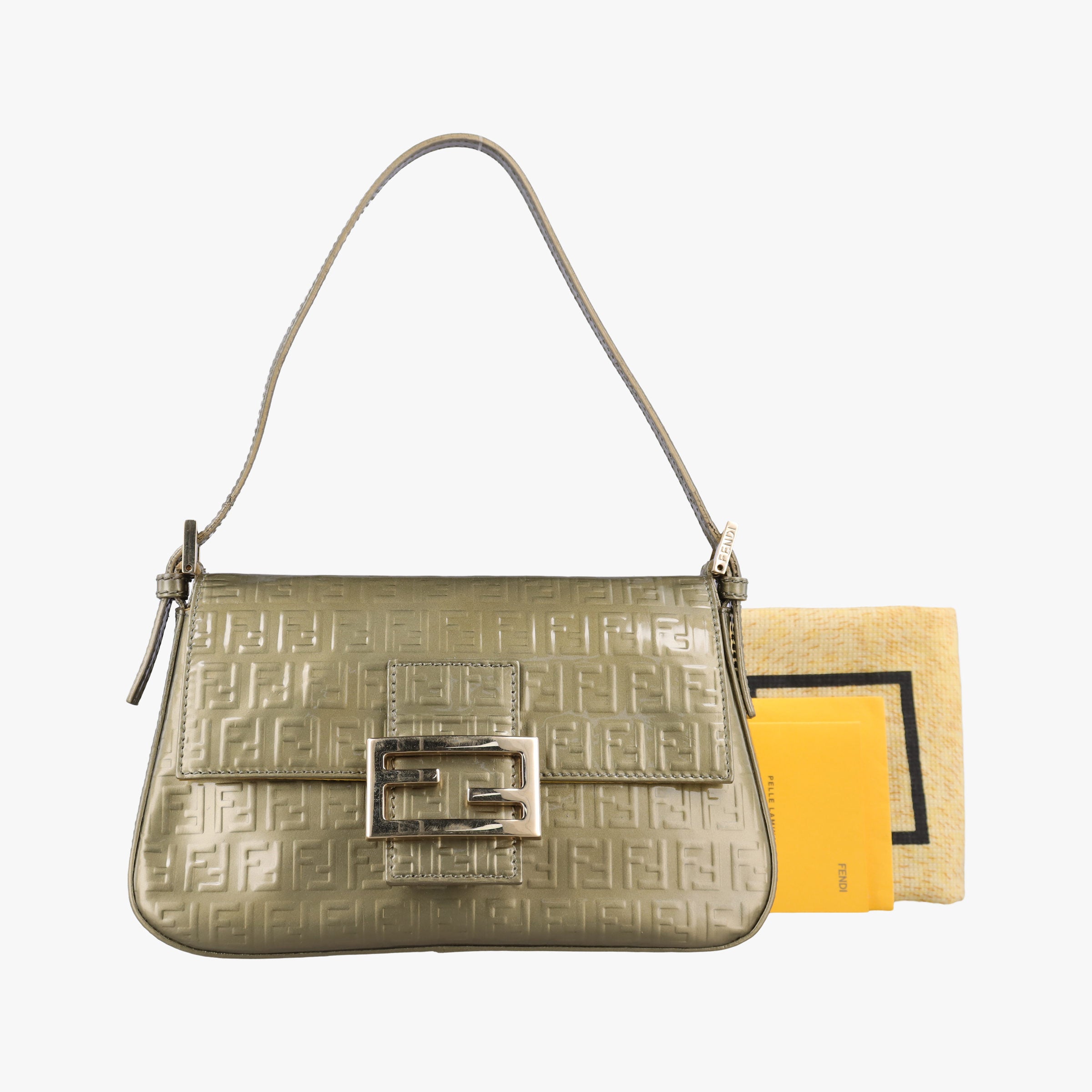 Pre-owned Fendi Baguette Golden Leather 8BR180 shoulderbag | stylenewstar