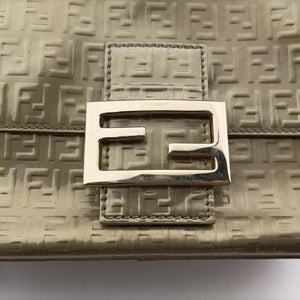 Pre-owned Fendi Baguette Golden Leather 8BR180 shoulderbag | stylenewstar