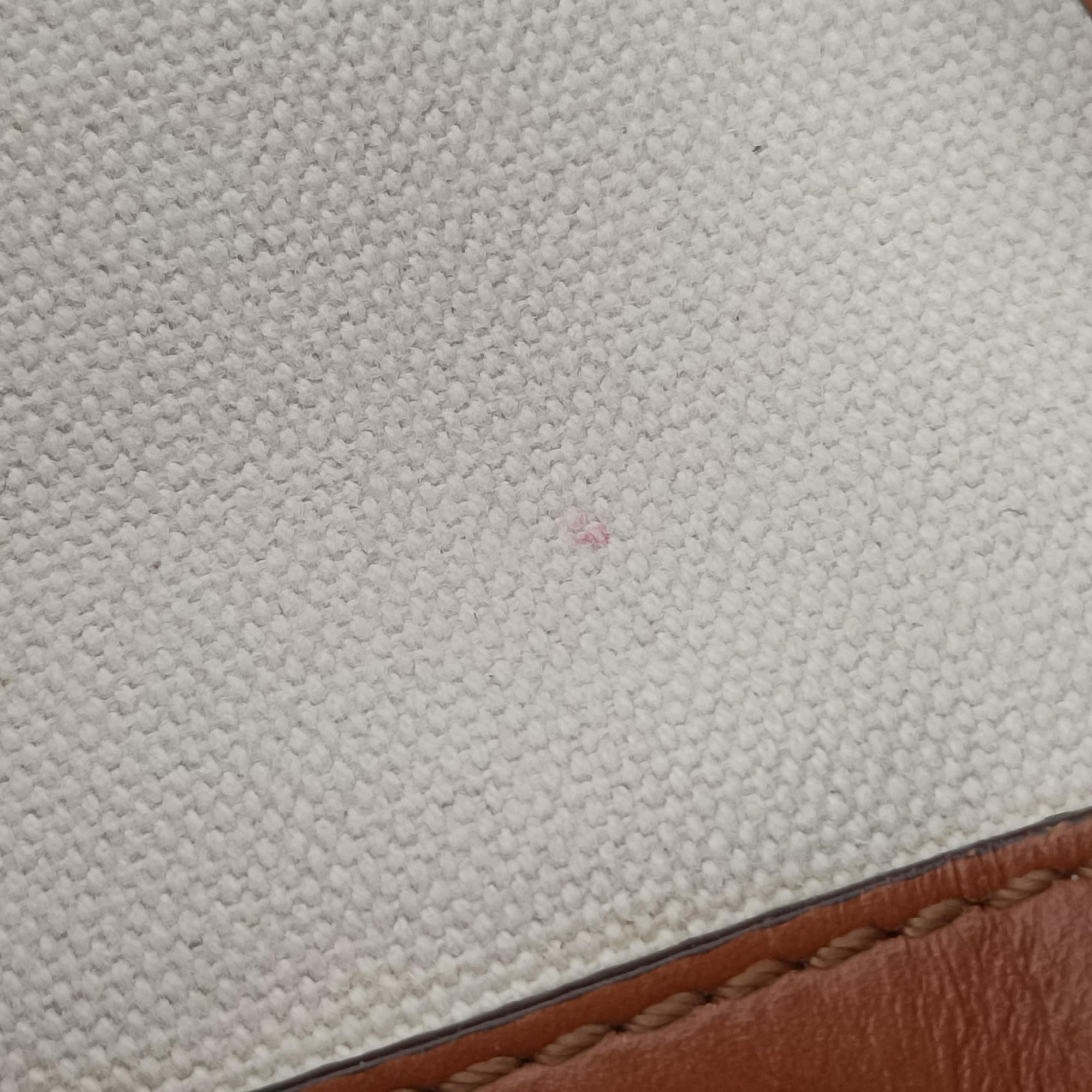 Pre-owned Fendi Peekaboo Beige canvas 8BH374 shoulderbag | stylenewstar