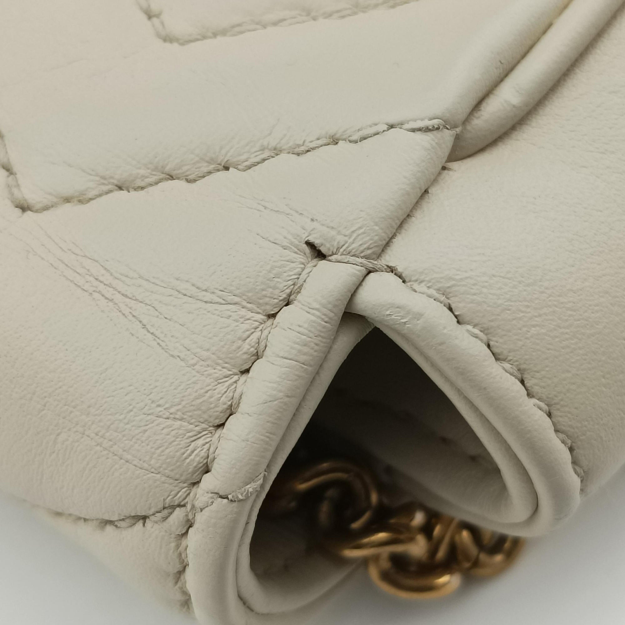 Pre-owned Gucci GG Marmont White Leather 476433 shoulderbag | stylenewstar