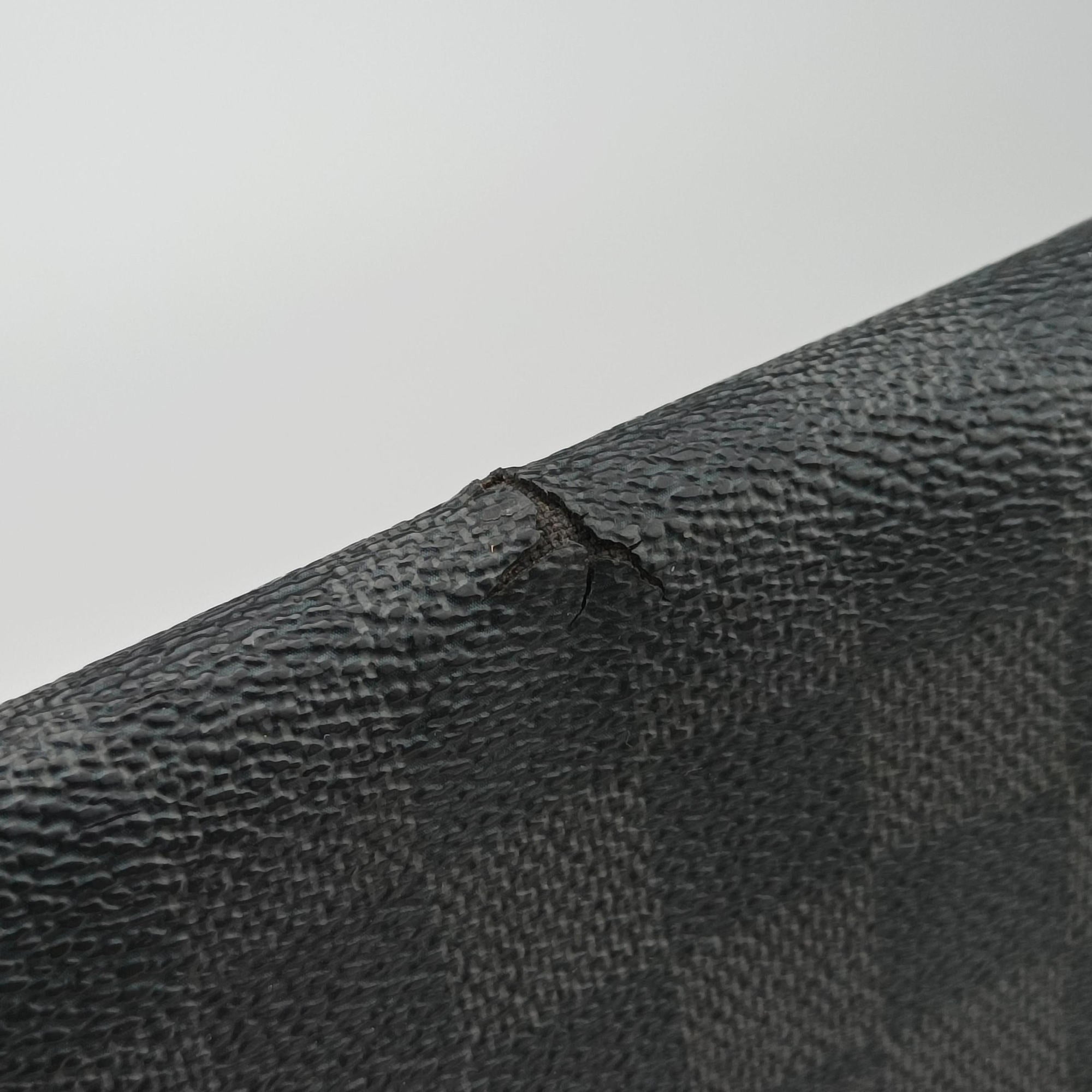 Pre-owned Louis Vuitton DANIEL MM Noir Damier GRAPHITE N58029 shoulderbag | stylenewstar