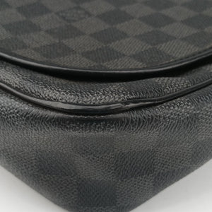 Pre-owned Louis Vuitton DANIEL MM Noir Damier GRAPHITE N58029 shoulderbag | stylenewstar