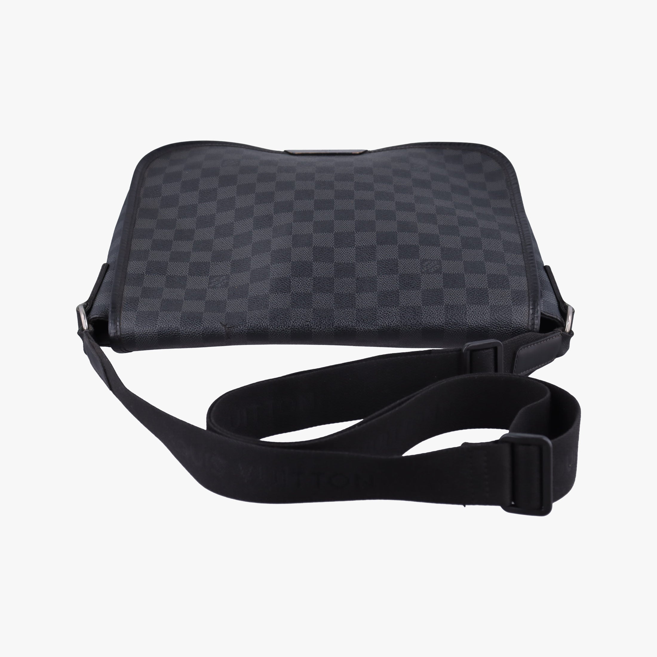 Pre-owned Louis Vuitton DANIEL MM Noir Damier GRAPHITE N58029 shoulderbag | stylenewstar