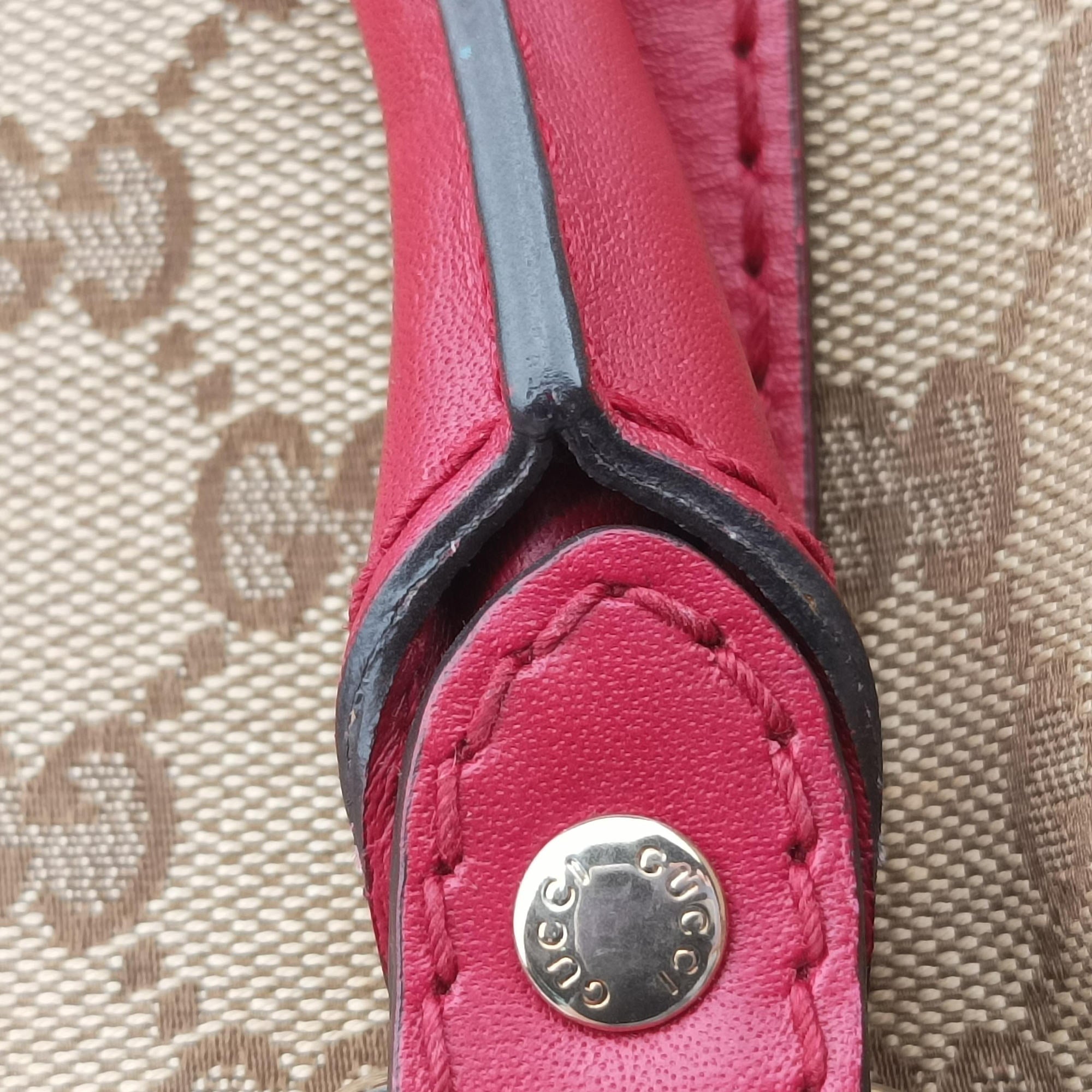 Pre-owned Gucci Sherry Line khaki×red canvas×leather 269876 shoulderbag | stylenewstar