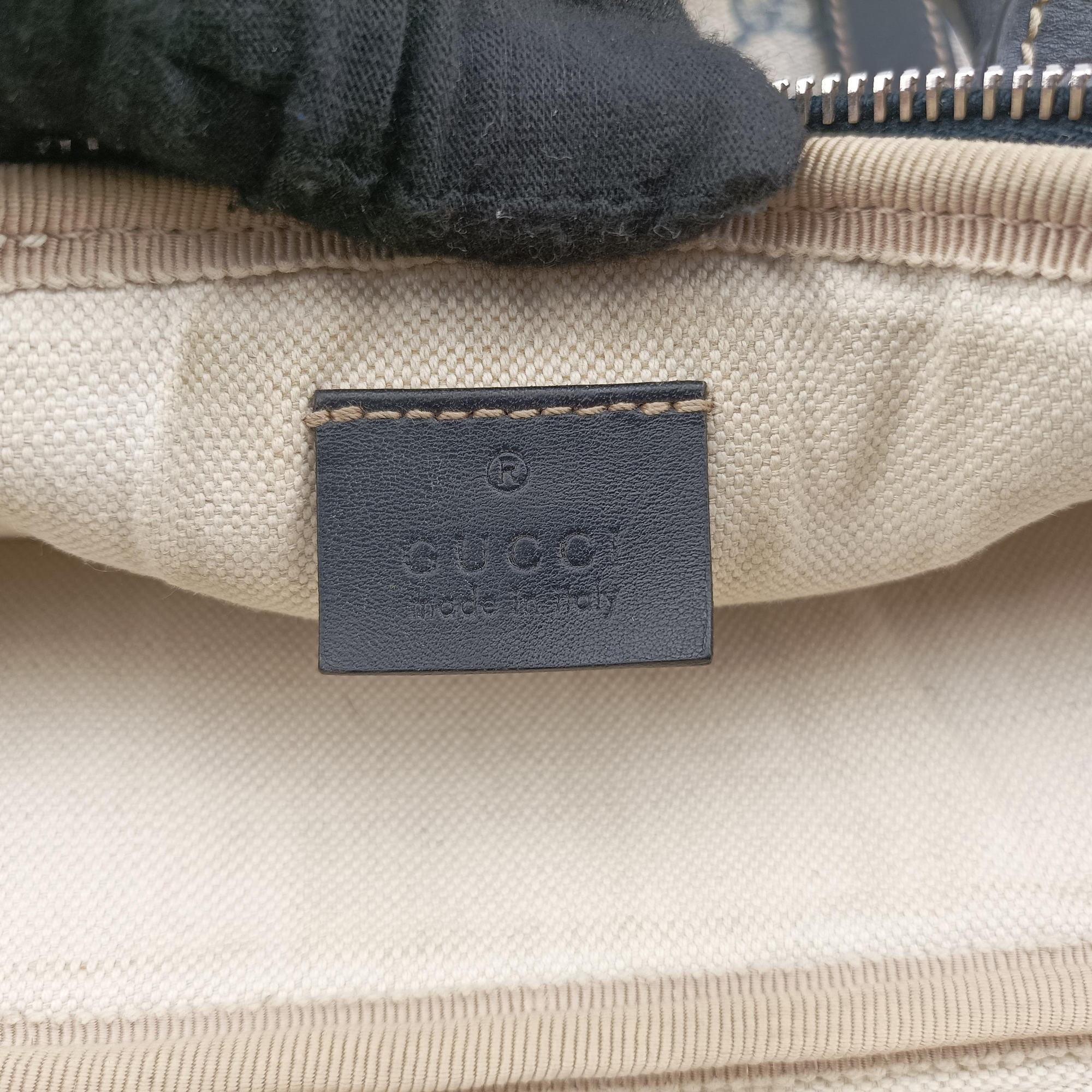 Pre-owned Gucci GG Supreme Briefcase Business Beige×Navy PVC coated canvas×Leather 223667 handbag | stylenewstar
