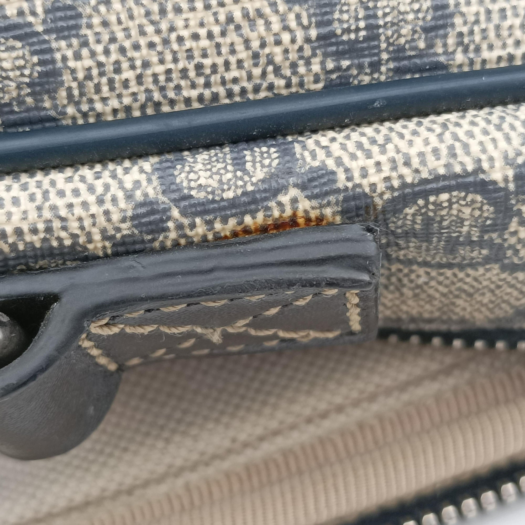 Pre-owned Gucci GG Supreme Briefcase Business Beige×Navy PVC coated canvas×Leather 223667 handbag | stylenewstar