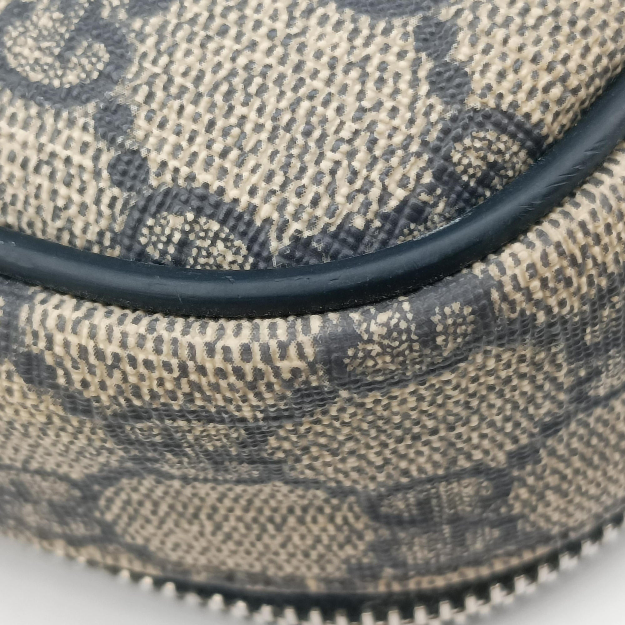 Pre-owned Gucci GG Supreme Briefcase Business Beige×Navy PVC coated canvas×Leather 223667 handbag | stylenewstar