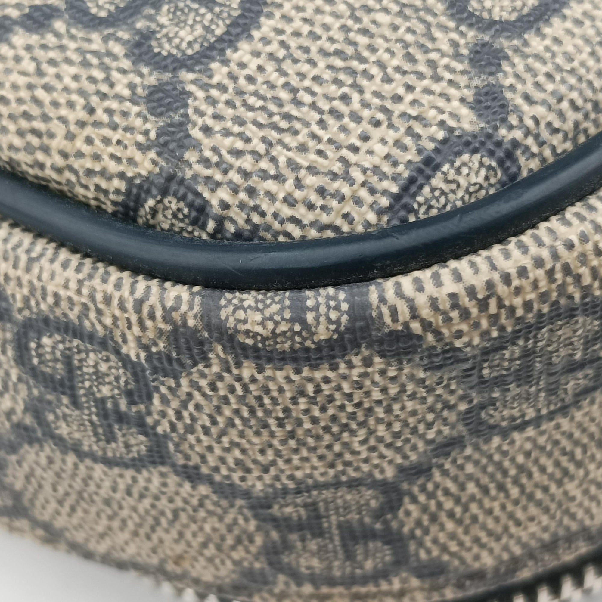Pre-owned Gucci GG Supreme Briefcase Business Beige×Navy PVC coated canvas×Leather 223667 handbag | stylenewstar