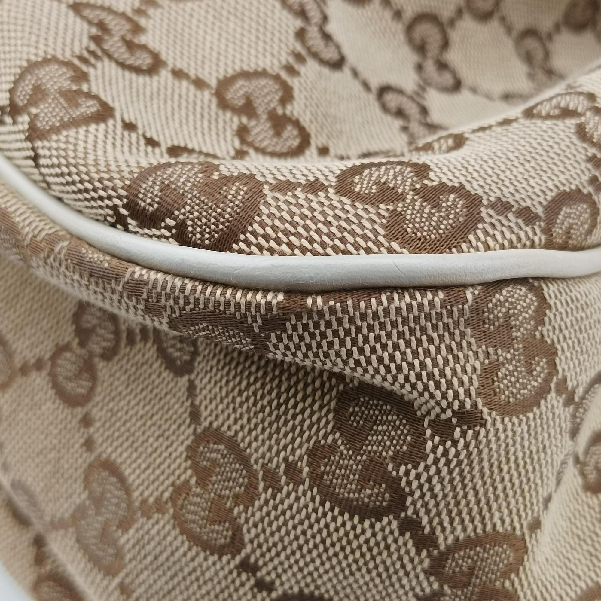 Pre-owned Gucci Sukey Brown Canvas×Leather 296835 handbag | stylenewstar