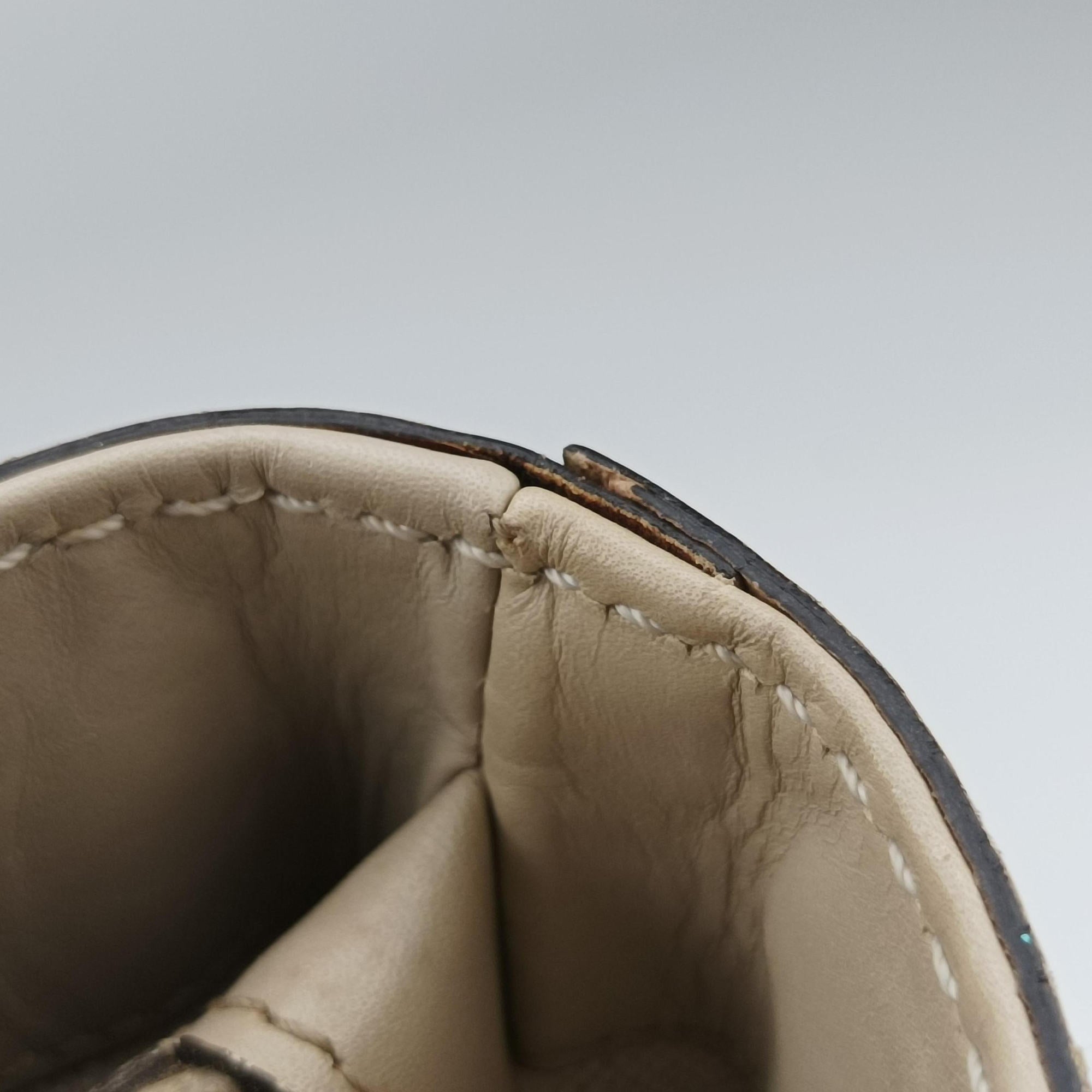 Pre-owned Gucci Sukey Brown Canvas×Leather 296835 handbag | stylenewstar