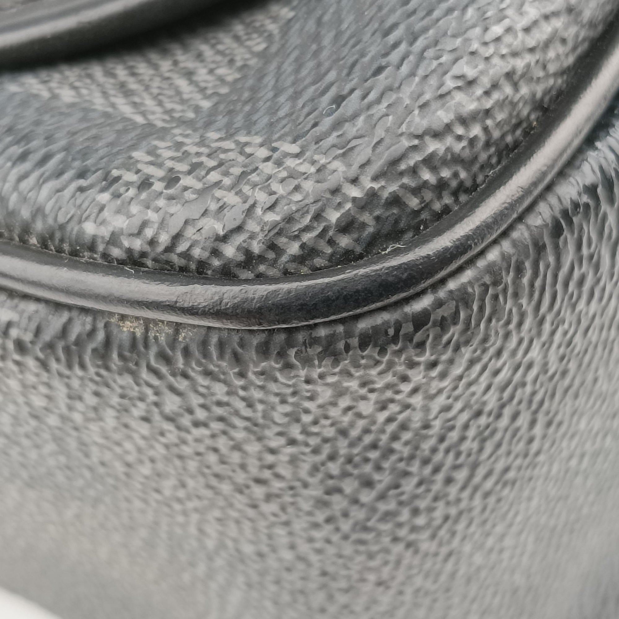 Secondhand Louis Vuitton DANIEL MM Noir Damier Graphite N58029 shoulderbag | stylenewstar