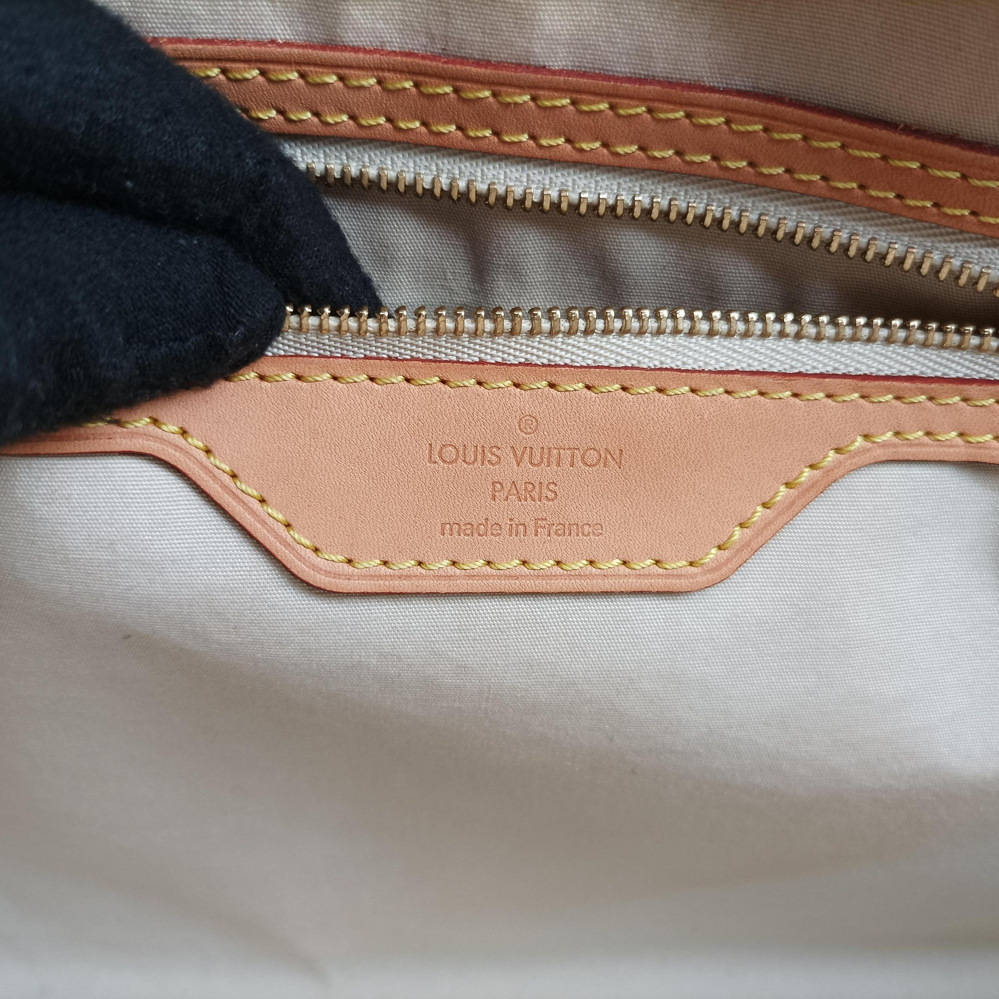 Pre-owned Louis Vuitton Brea MM Dunne Vernis M90180 shoulderbag | stylenewstar