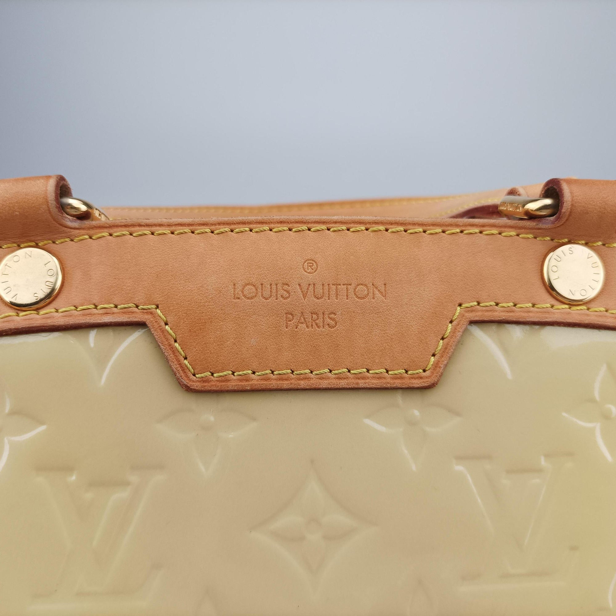 Pre-owned Louis Vuitton Brea MM Dunne Vernis M90180 shoulderbag | stylenewstar