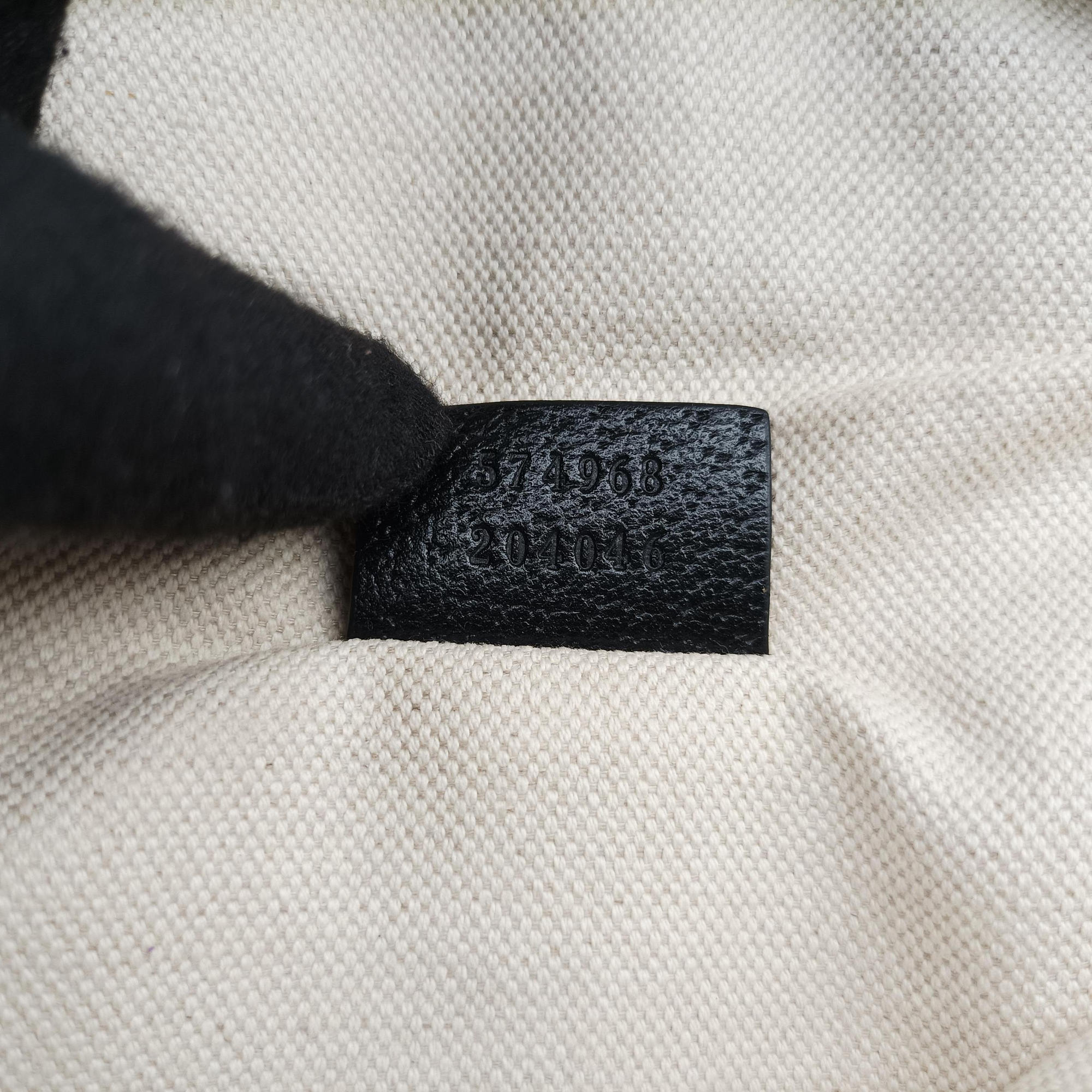 Secondhand Gucci GG Velvet Navy velour 574968 bum bag/waist bag | stylenewstar